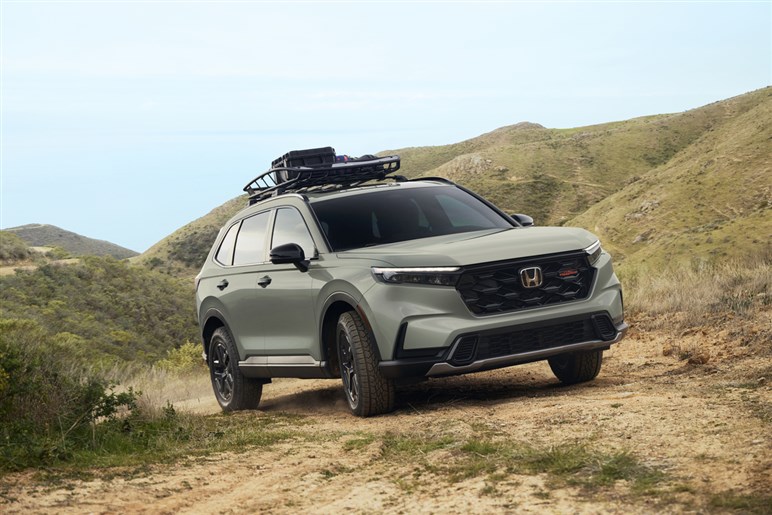【明日発表】新ハンマーヘッドライトが見えた！ 新型「RAV4」の追加イメージが公開。GR仕様も設定か!?