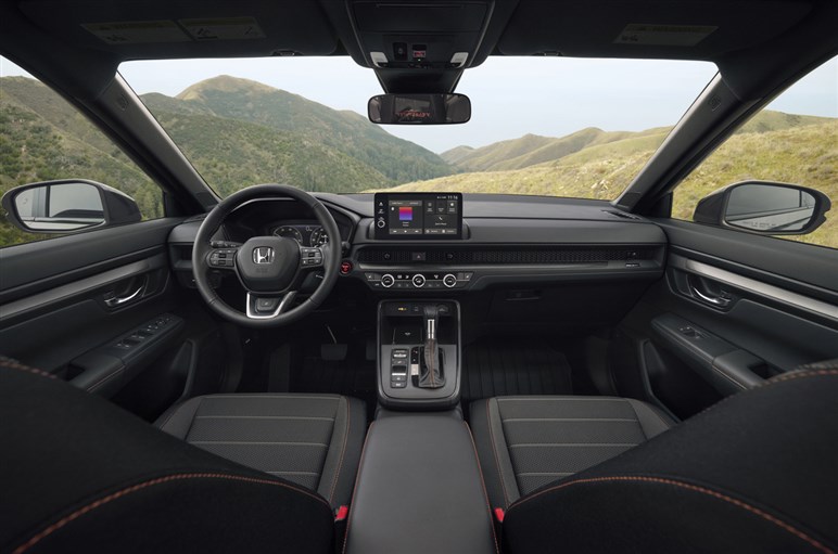 【明日発表】新ハンマーヘッドライトが見えた！ 新型「RAV4」の追加イメージが公開。GR仕様も設定か!?