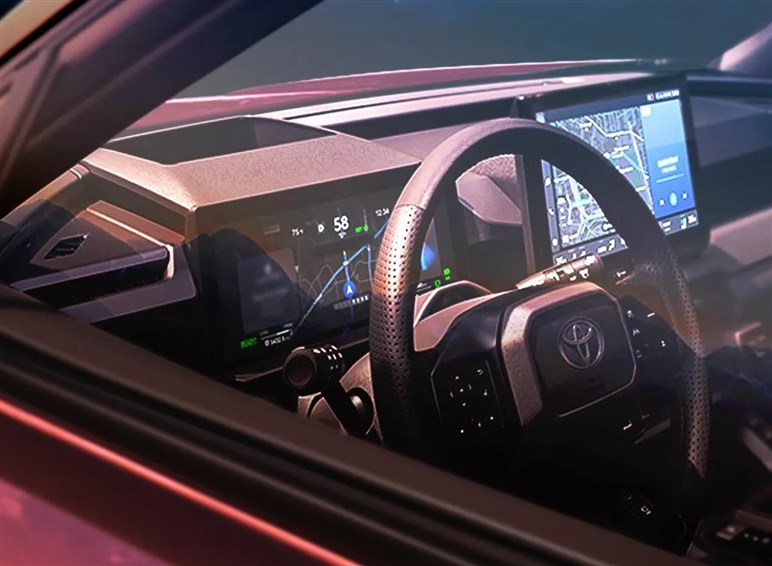 【明日発表】新ハンマーヘッドライトが見えた！ 新型「RAV4」の追加イメージが公開。GR仕様も設定か!?