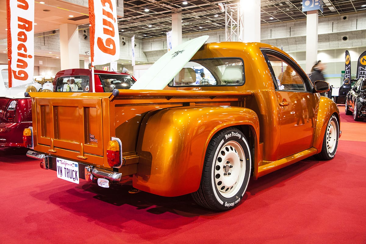 Beetleとminiがピックアップトラックに変身 大阪モーターショー Auto Messe Web 自動車情報サイト 新車 中古車 Carview