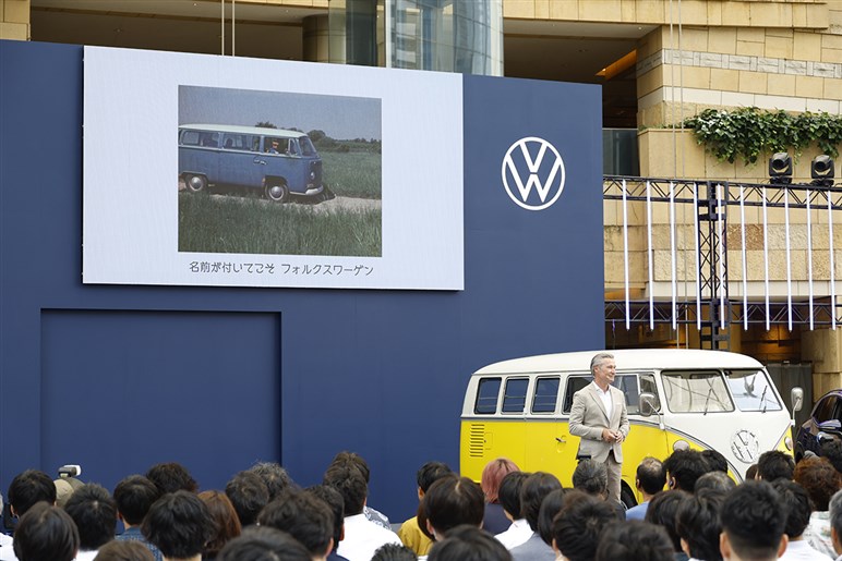 【アルファード超えの存在感】VWの新型ミニバン「ID.バズ」が日本予約開始。圧倒的センスで日本の風景を書き換えるか？
