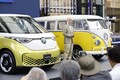 【アルファード超えの存在感】VWの新型ミニバン「ID.バズ」が日本予約開始。圧倒的センスで日本の風景を書き換えるか？