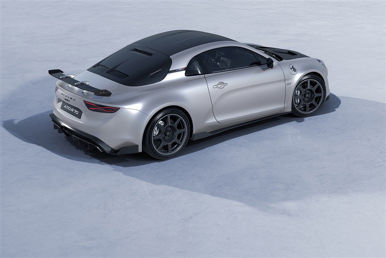 【衝撃】BMW新型「M3」もBEVに。4モーター710PSの過激モデルへ進化…エンジン版はどうなる？
