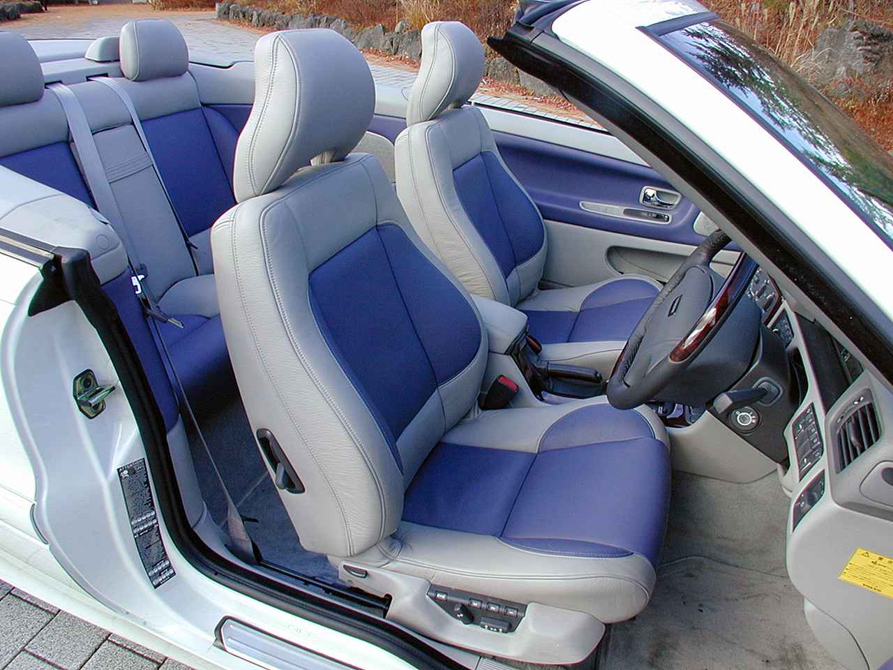 懐かしの輸入車 61 ボルボ C70カブリオレは優雅な大人のオープンカーといった雰囲気が良かった Webモーターマガジン 自動車情報サイト 新車 中古車 Carview