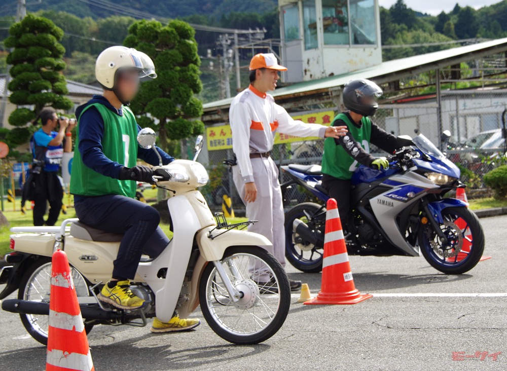 埼玉の 三ない運動 世代に聞いて分かった 原付はダサいけど 自動二輪は 便利 かっこいい が多数 今ドキの高校生とバイク 1 モーサイ 自動車情報サイト 新車 中古車 Carview