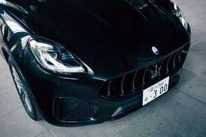 価格以上に価値あるプレミアムSUV──新型マセラティ グレカーレ エッセンツァ試乗記