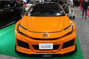 見事なフェンダーの膨らみとビビッドなホンダ「NSX」純正色で注目を集めるトヨタ「プリウス」…インスタで見かけた3Dデザインを実車化