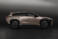 トヨタの新型BEVは使えて遊べるワゴン系SUV！　日本にも導入予定の「bZ Woodland」の期待高まる内容とは