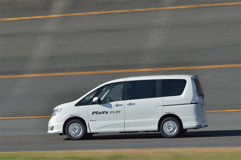 ブリヂストン新型プレイズに試乗。マイルドな操縦性と静かさで疲れにくい印象