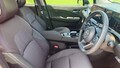 「日産 ノート」と「日産 オーラ」との間違い探し