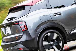 日産「新型コンパクトSUV」まもなく発売!? “全面刷新”で全長4.3m級の「ちょうどイイサイズ」に！ 高級感もアップした新型「キックス」日本仕様はどうなるのか
