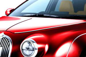 6速MTあり！ 新たな「小さな高級車」発表！ 全長4m“ちょうどいい”サイズに「超レトロな“丸目二灯”」採用！ めちゃ「豪華インテリア」と“特別カラー”の光岡「新ビュートストーリー」登場！
