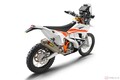 KTM「450 RALLY REPLICA」レースで得たノウハウを詰め込んだ最新高性能マシンを公開