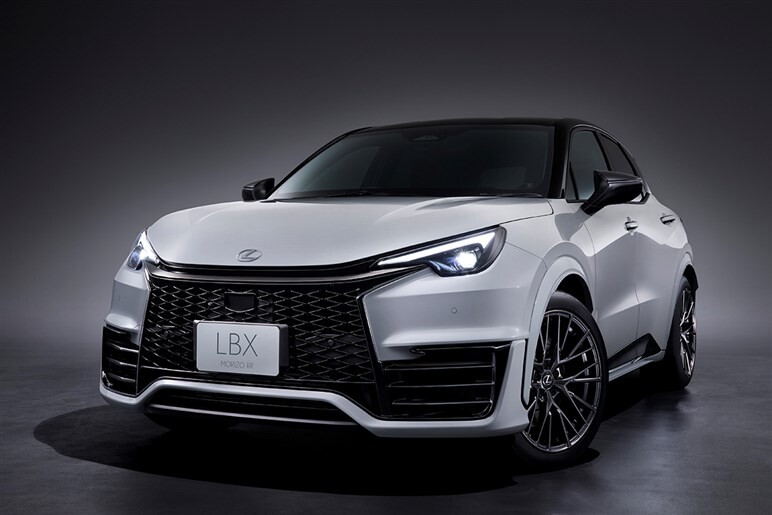 【実際どうなの？】レクサス「LBX」ユーザーの過半が満点評価の大絶賛！ 本当に死角は存在しないのか？