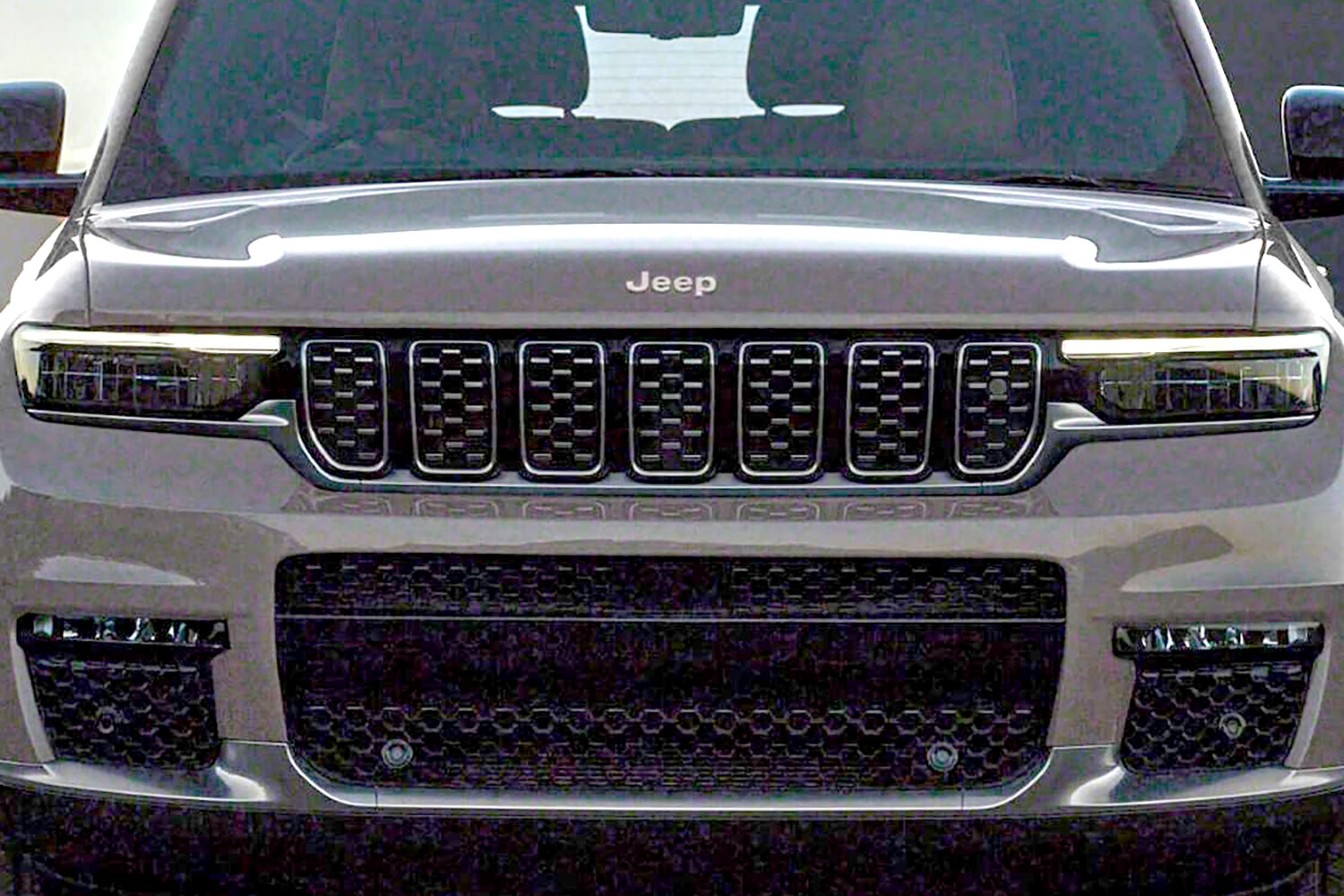 日本からグランドチェロキーが消える！　「排気量は小さいし」「豪華で泥感ないし」振り返ればグラチェロもすっかり変わっていた