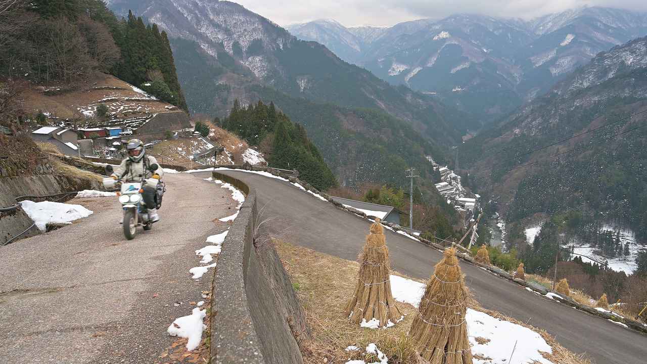 知る人ぞ知る四国の絶景 落合集落 をゆく 関野温の絶景もとめて撮影旅 Vol 2 徳島県 Webオートバイ の写真 自動車情報サイト 新車 中古車 Carview