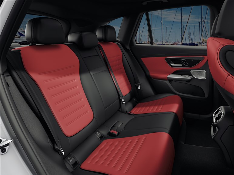メルセデス、新型GLC発表。ディーゼル＋MHEVで18.1km/L、価格は820