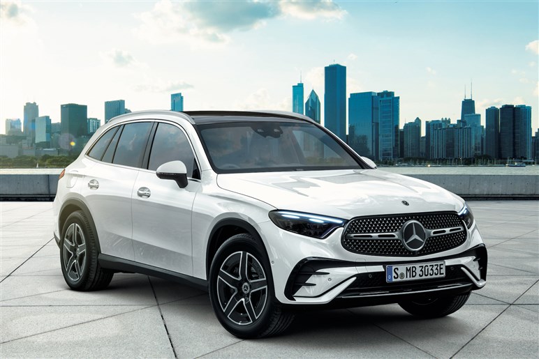 メルセデス、新型GLC発表。ディーゼル＋MHEVで18.1km/L、価格は820