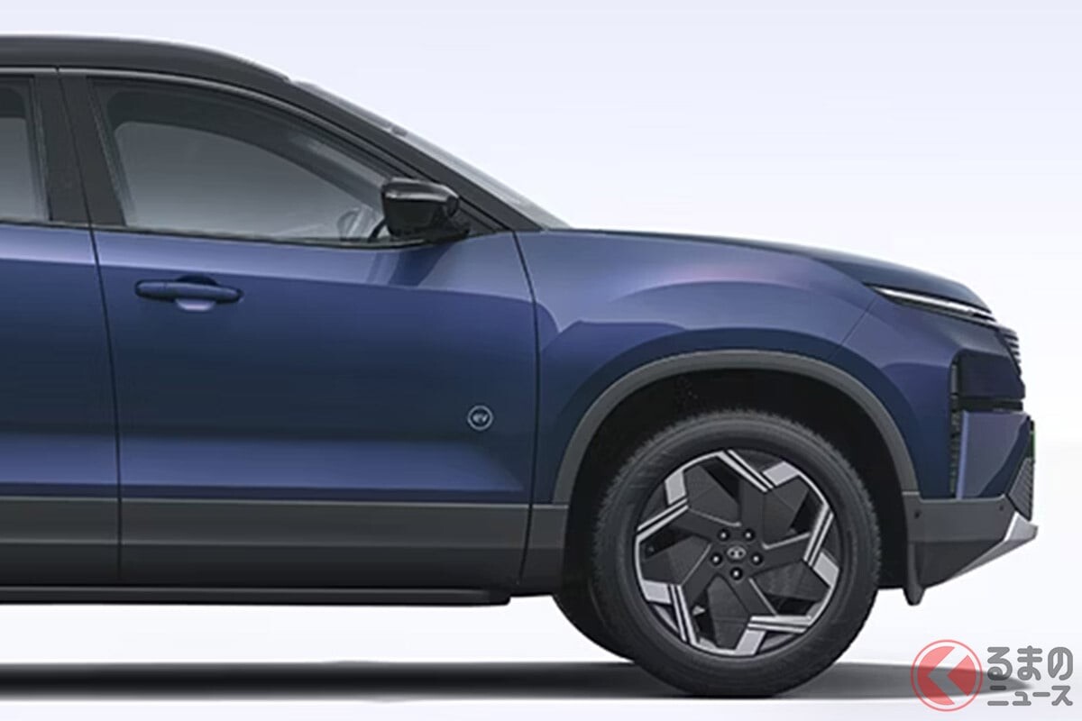 新車約360万円！ 「新ハリアーev」がスゴい！ Ｘ形状のフロントマスクに高性能ユニット搭載！ 「ブーストモード」で爆速可能なインド・タタの「ミドルサイズSUV」とは！