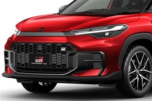 【ハイブリッドに一本化】「カローラクロス」改良で精悍顔に、「GRスポーツ」も新設定…276万円から