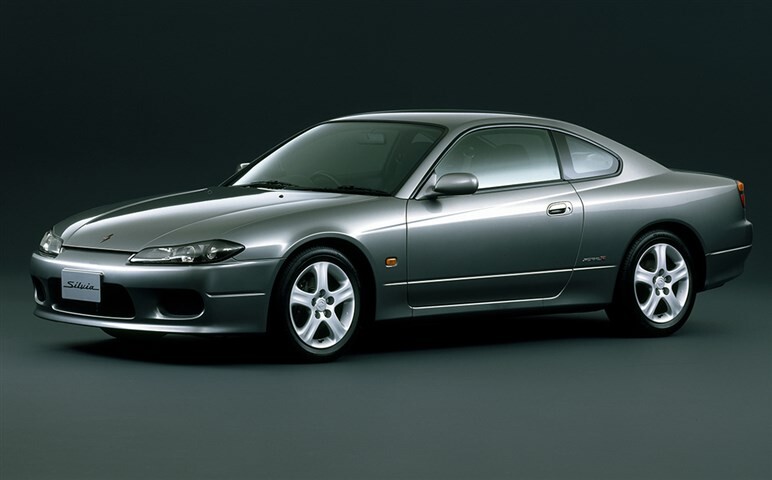 【悲報】修理して乗り続けたいのに交換部品がなくて廃車に…古い車を乗り続けるためにはどうしたらいい？