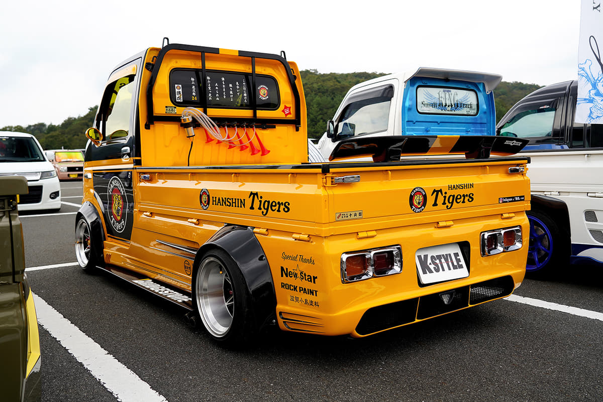 タイガース仕様 に トレーラー 自由すぎる 軽トラカスタム の極み３台 Auto Messe Web 自動車情報サイト 新車 中古車 Carview