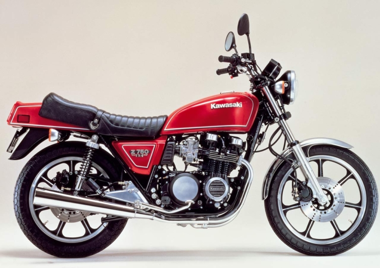 再入荷】 カワサキ Z750FXII (北米仕様？) シリンダーヘッド カム無