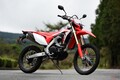 RC213V-SやRC30に続け! ホンダがまたしてもリアルレーサーの公道仕様を発売!! 「CRF450L」試乗