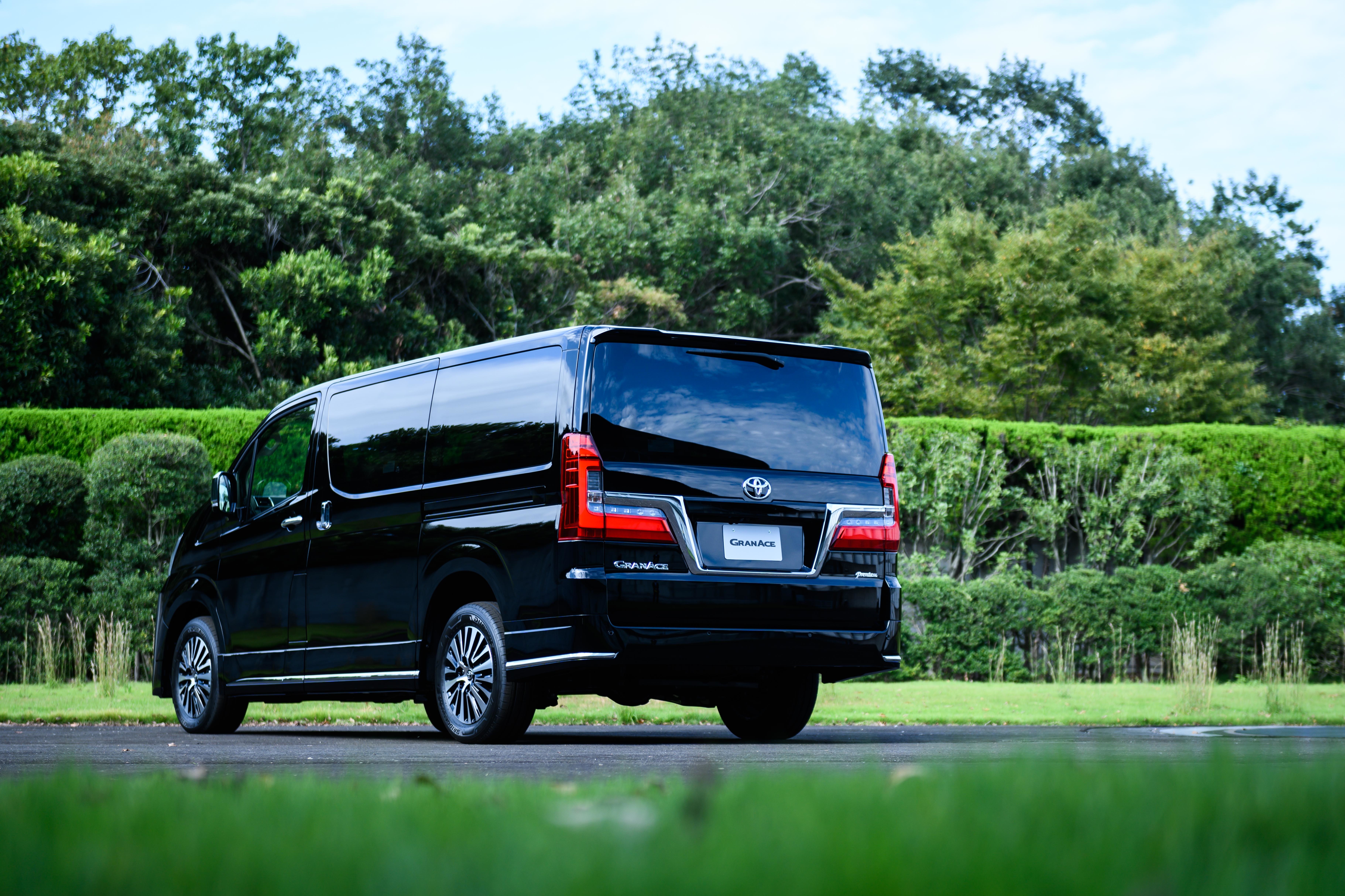 トヨタの新型ミニバンが巨大 豪華すぎる グランエース登場 Gq Japan 自動車情報サイト 新車 中古車 Carview