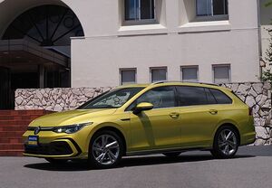 「最新モデル試乗」スタイリッシュに変身。今度のヴァリアントが「ゴルフの本命」と言われる理由