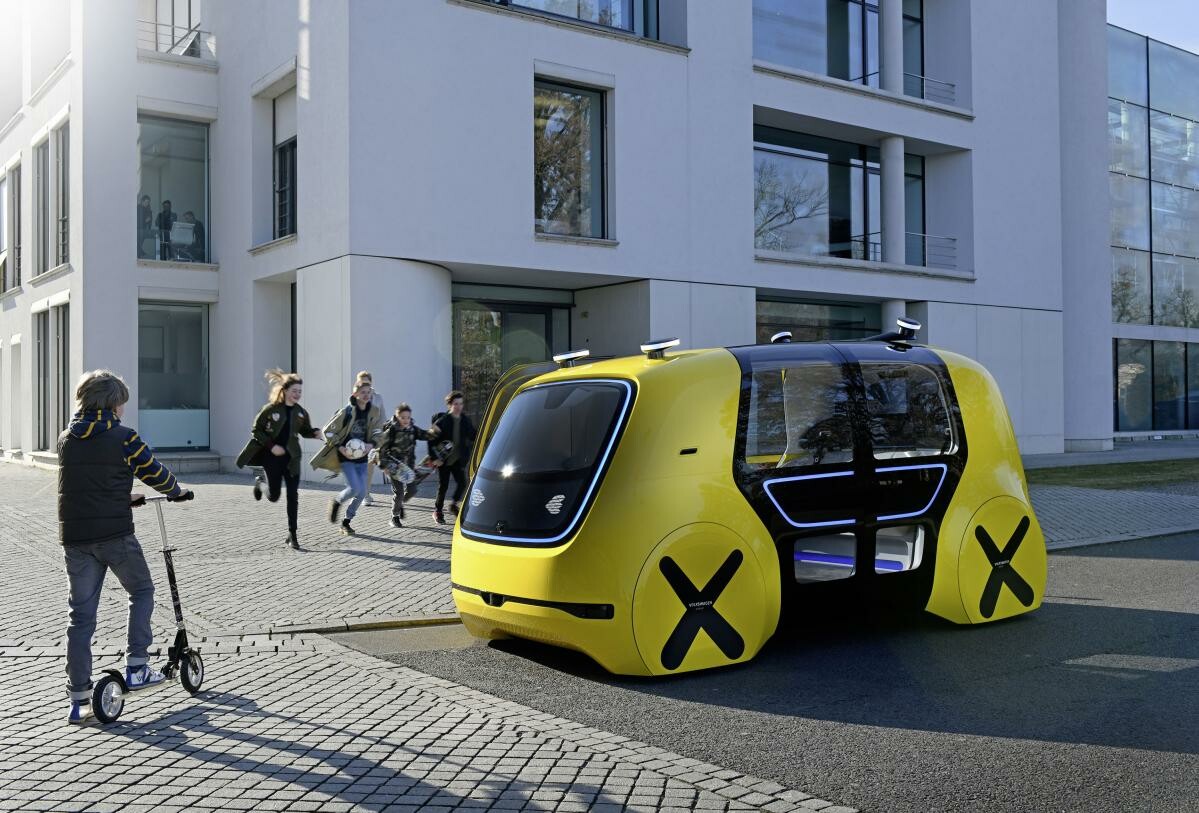 VWが自動運転モビリティ「セドリック」の新バージョン「スクールバス」を世界初公開！【ジュネーブモーターショー2018】