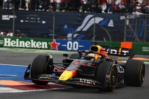 【F1第20戦無線レビュー】フェルスタッペンの新記録樹立にレッドブルも歓喜「1年でこんなに勝ったのは初めてだ」