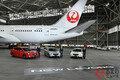 なぜJAL格納庫で開催？ スバル新型「レヴォーグ」発表会　今も続く旅客機とスバルの関係とは