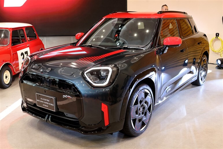 【現地フォトあります】高性能BEV「ミニ JCW E」＆「ミニ JCW エースマン E」追加　人気ブランドの後押しとなるか？