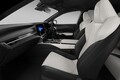存続か、消滅か？　次期「RAV4」が握る「新型ハリアー」の行方。フルモデルチェンジでどうなる？