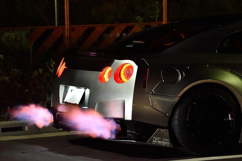 このgt R危険につき マフラーが火炎放射器と化す ゴジラ 仕様のr35を捕獲 Web Option 自動車情報サイト 新車 中古車 Carview