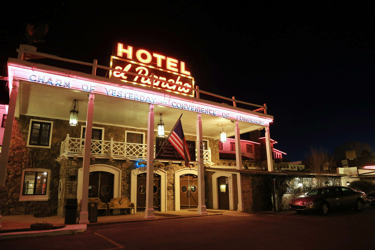 ジョン・ウェインやカーク・ダグラスが愛した名門ホテルへ！ ニューメキシコ州のおすすめレストラン＆宿を紹介します【ルート66旅_31】