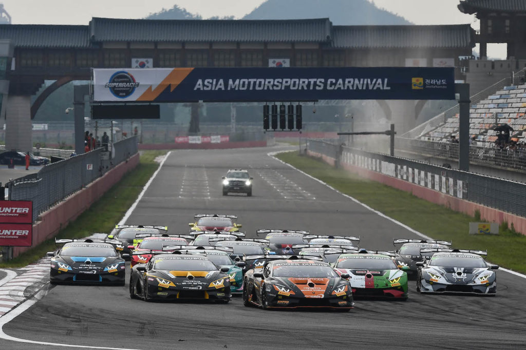 ランボルギーニ スーパートロフェオ アジア 初開催の韓国で熱戦 Genroq Web 自動車情報サイト 新車 中古車 Carview
