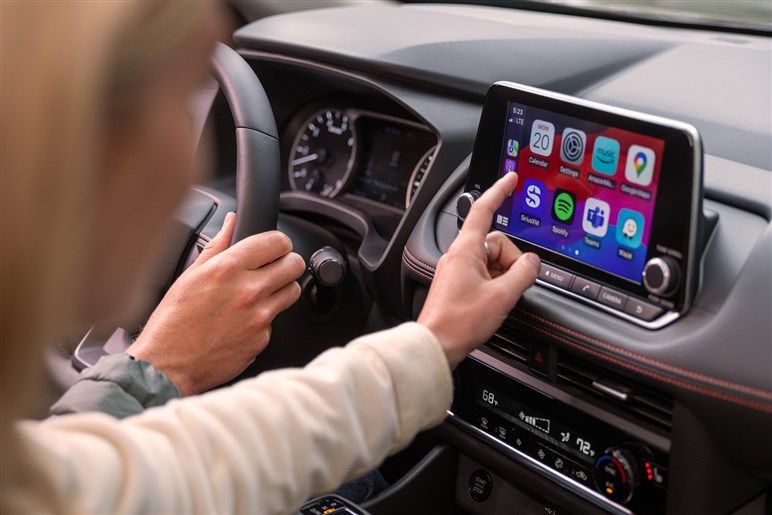 【いいの？】「エクストレイルPHEV」の正体は「アウトランダー」そのもの説。奇策か迷走か…そこが問題だ！