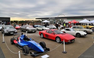 希少なヒストリックカーの数々…三浦半島に集まる名車たち@ソレイユの丘