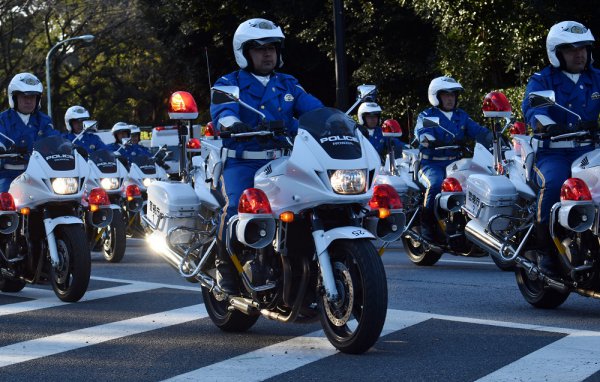 元白バイ 高速隊警察官が暴露 大きな声では言えない究極のナイショ話とは ベストカーweb 自動車情報サイト 新車 中古車 Carview