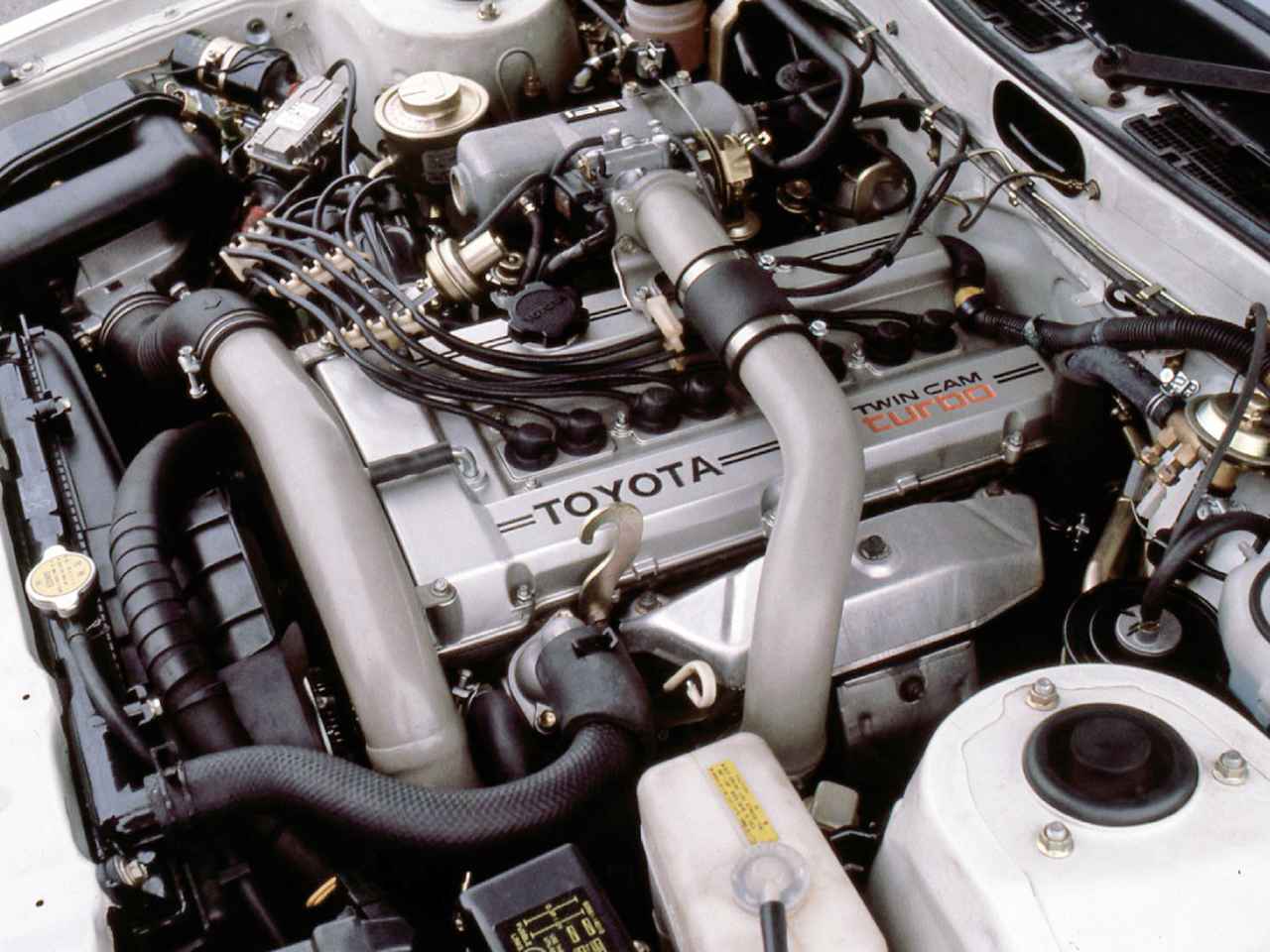 貴重 トヨタ 3T-GTE 型 灰皿 旧車 DOHC 8バルブ 1800GT mqdefault.jpg