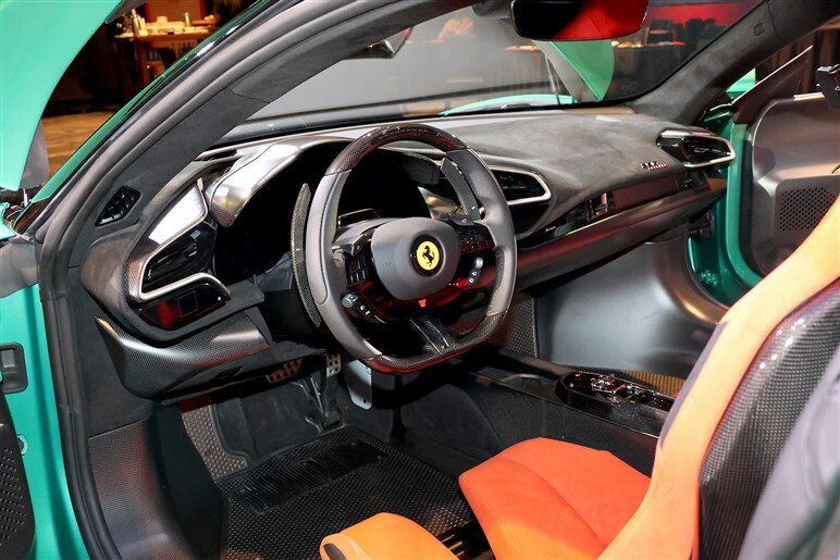 【買いたくても…】走り特化型のフェラーリ「296 スペチアーレ」日本初公開。購入できるのは“公認客”だけかも