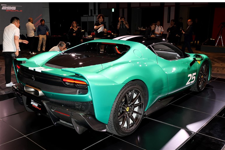 【買いたくても…】走り特化型のフェラーリ「296 スペチアーレ」日本初公開。購入できるのは“公認客”だけかも