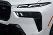 2段フェイスに化粧直しされたBMWの巨艦SUV「X7」。高性能グレード・M60iの実力やハイテク装備を解説する