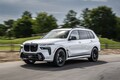 2段フェイスに化粧直しされたBMWの巨艦SUV「X7」。高性能グレード・M60iの実力やハイテク装備を解説する