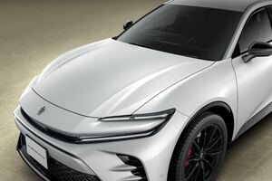 明日発売のクラウンスポーツ！見た目重視で手ごろな新グレードと70周年特別仕様車を設定