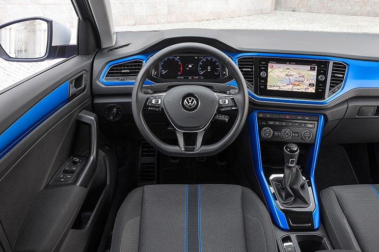 VWのニューカマーCUV、T-Rocに早くも試乗。本国では約270万円から