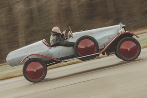 公道を走れレースで戦える2面性　ホルストマン・スーパースポーツ（2）　投資を超えた革新性と向上心