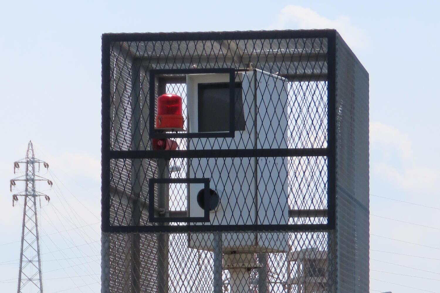 勝手に人の顔撮るとかプライバシーの侵害……こんな理屈は「オービス」「Ｎシステム」に通用しない？